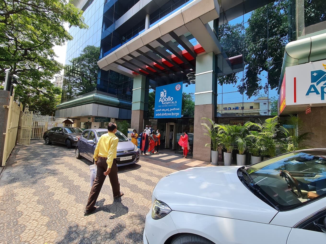 Apollo Hospital, Hyderguda campus