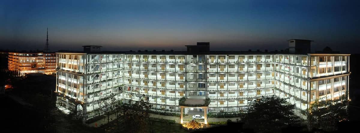Era's Lucknow Medical College and Hospital, Lucknow campus