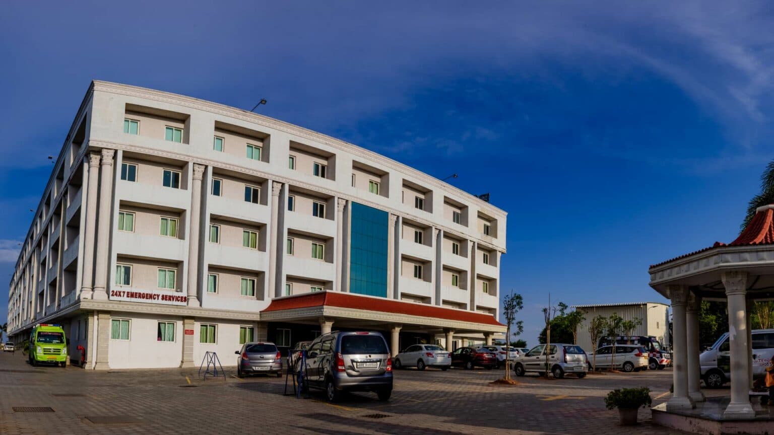 Kamineni Health Care, Vijaywada campus