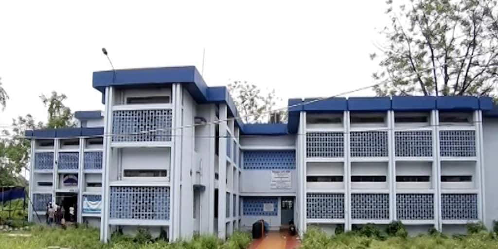 Kharagpur Sub-Divisional Hospital, Kharagpur Town campus