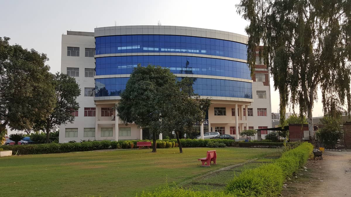 Saraswati Medical College, Unnao campus